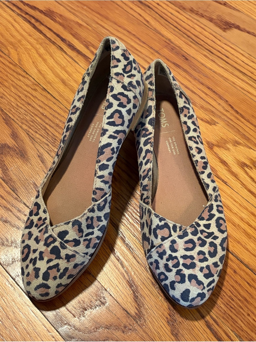TOMS Women's Leopard Print Ballet Flats - Leopard size 7.5